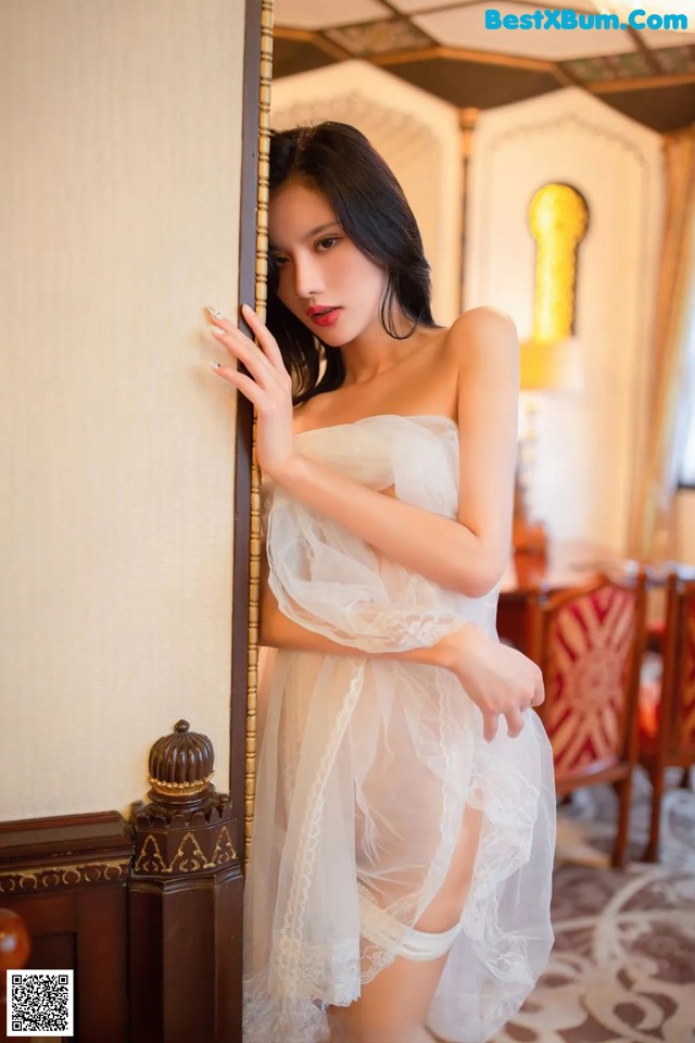 XIUREN No.2688: Jiu Shi A Zhu A (就是 阿朱 啊) (47 photos)